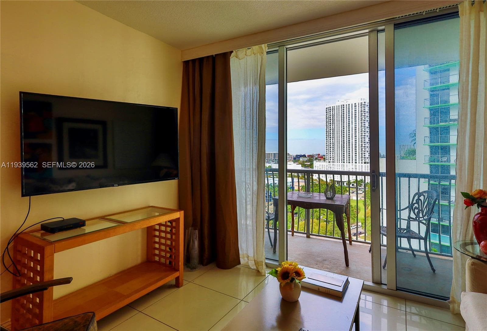 Opera Tower · #1711 in Miami - Photo 30