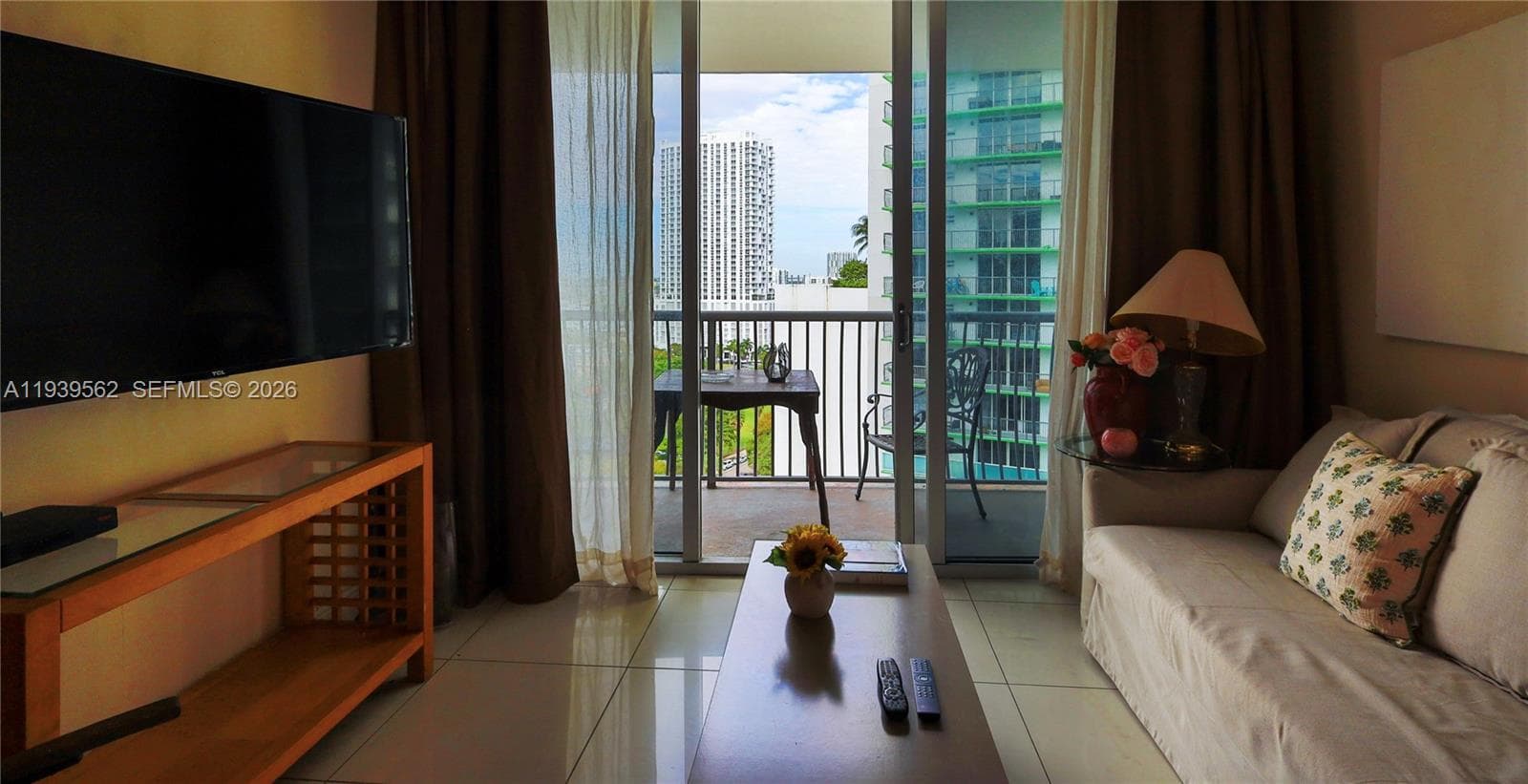 Opera Tower · #1711 in Miami - Photo 8