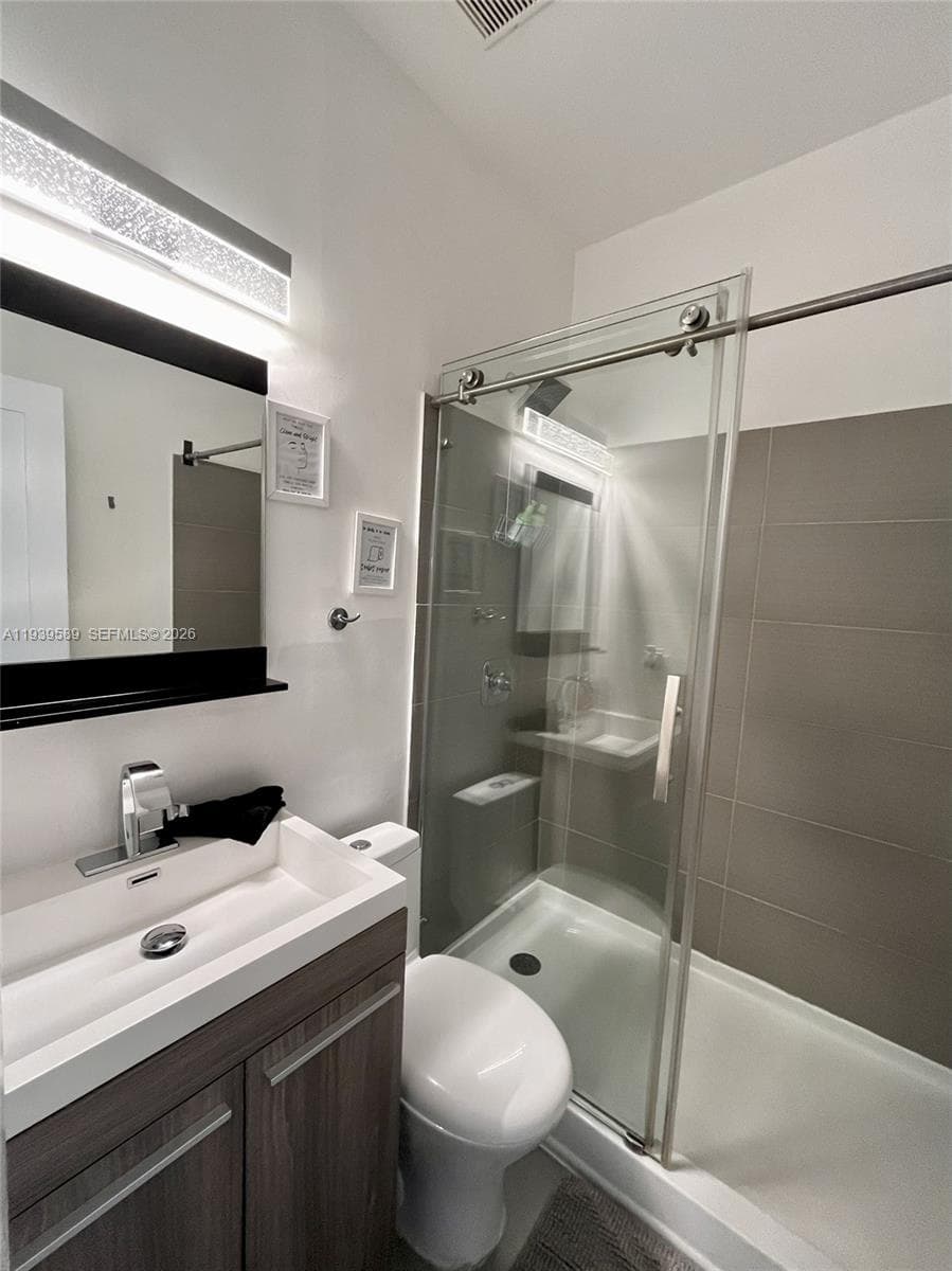 WINDSOR PLAZA CONDO · #301 in Miami Beach - Photo 11