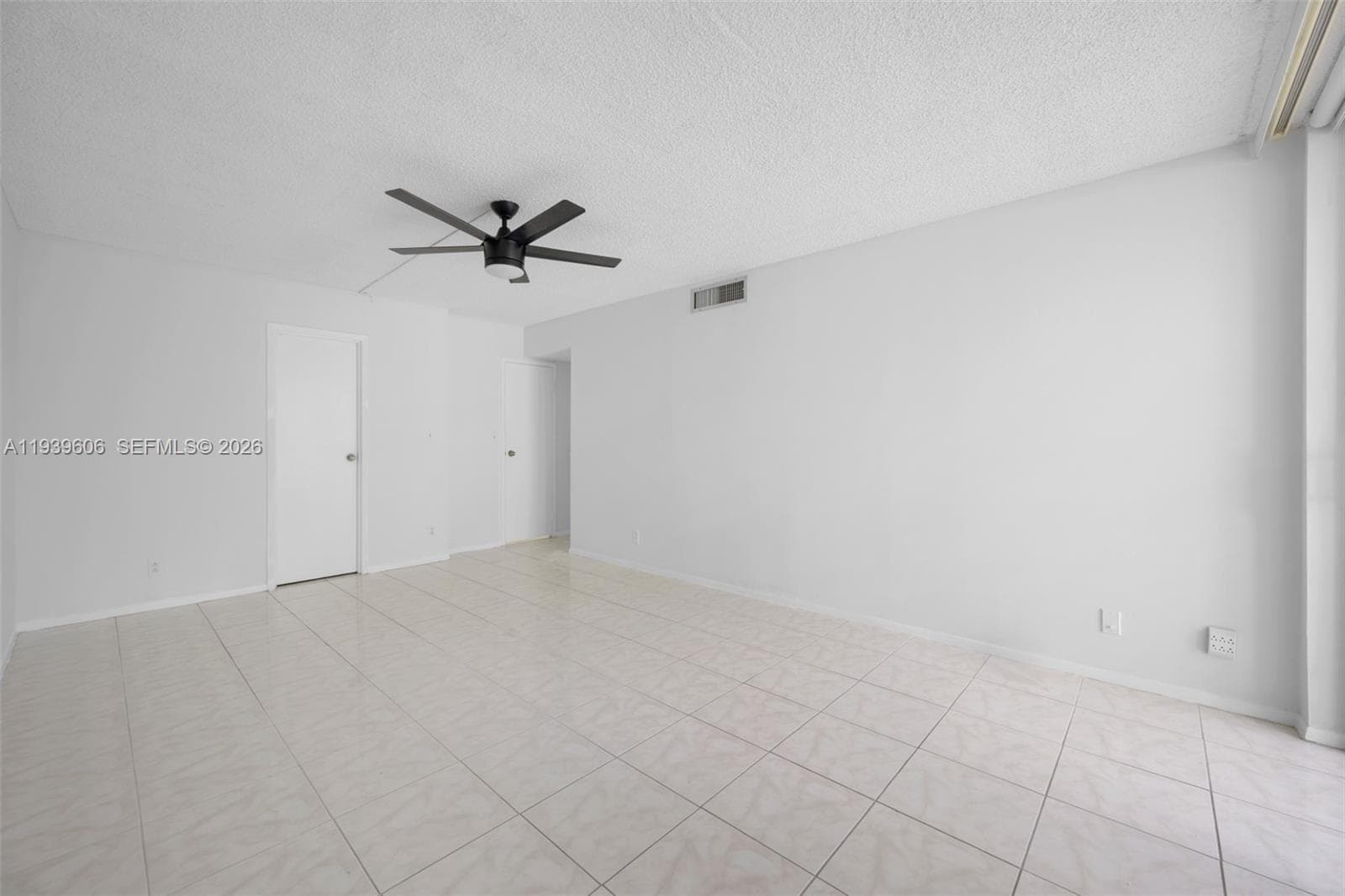 DESOTO PARK CONDO · #220 in Hallandale Beach - Photo 13