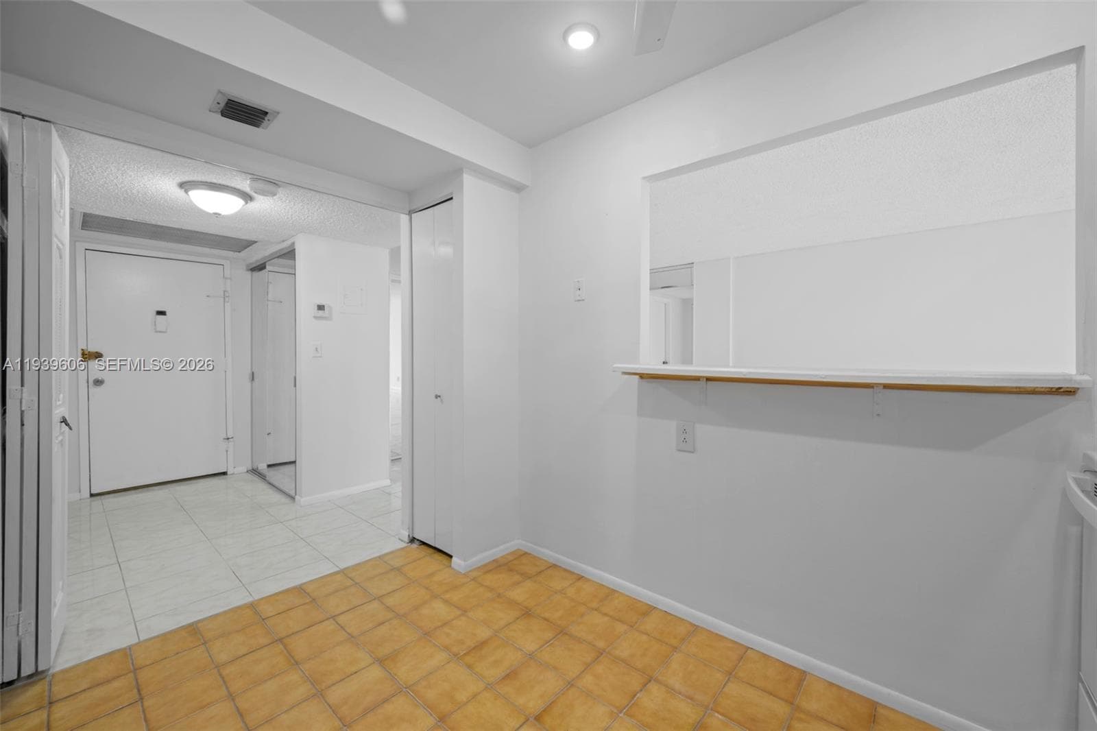 DESOTO PARK CONDO · #220 in Hallandale Beach - Photo 5