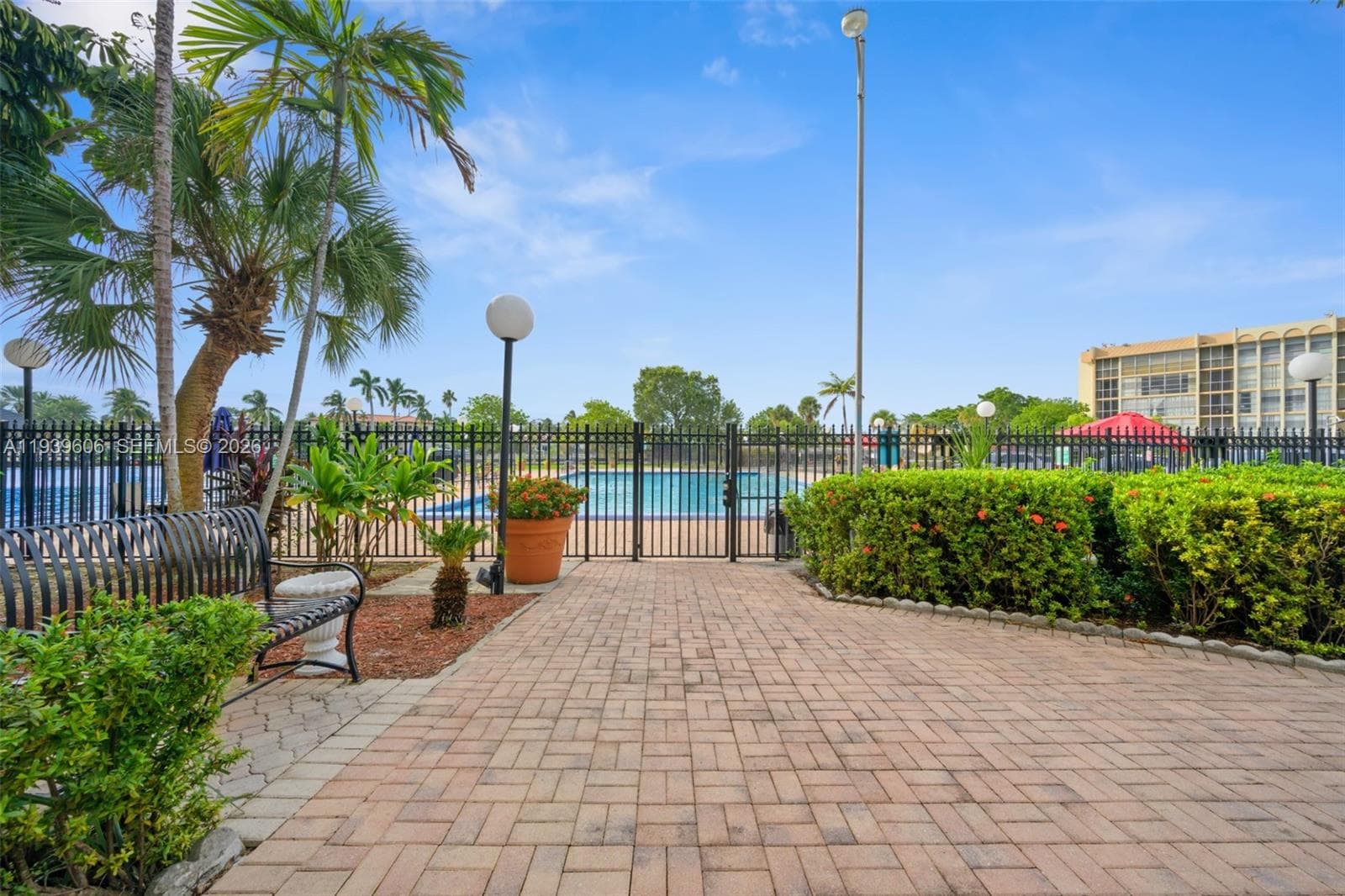 DESOTO PARK CONDO · #220 in Hallandale Beach - Photo 20