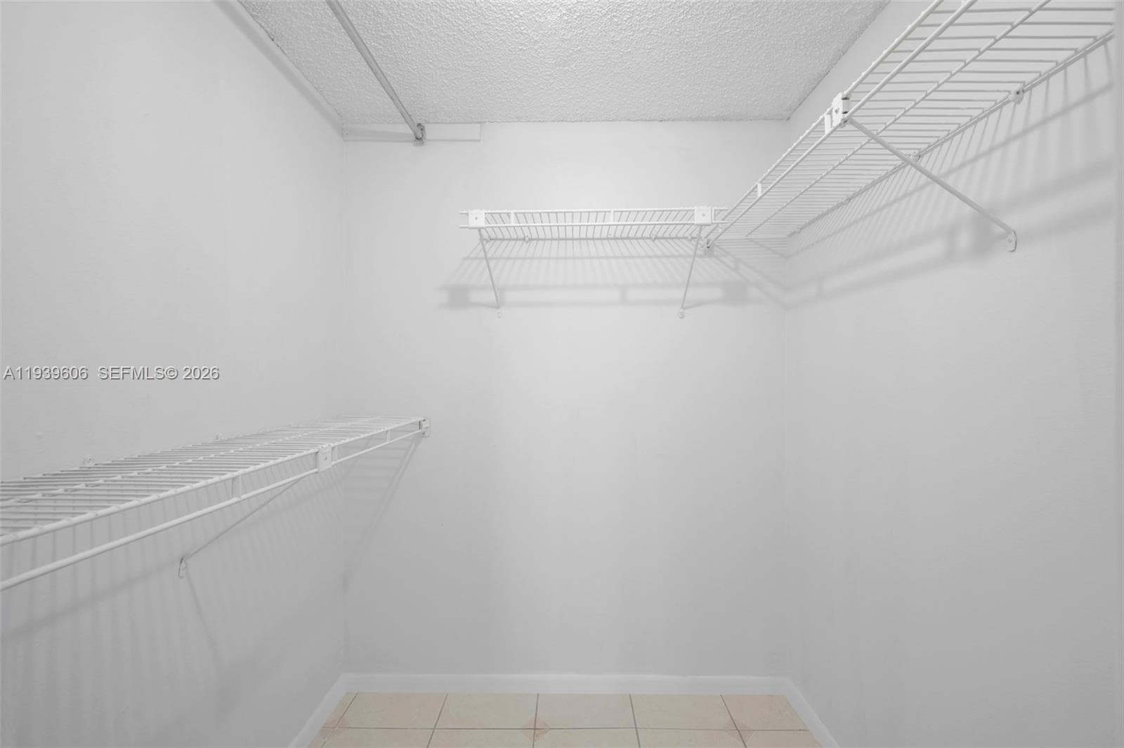DESOTO PARK CONDO · #220 in Hallandale Beach - Photo 15