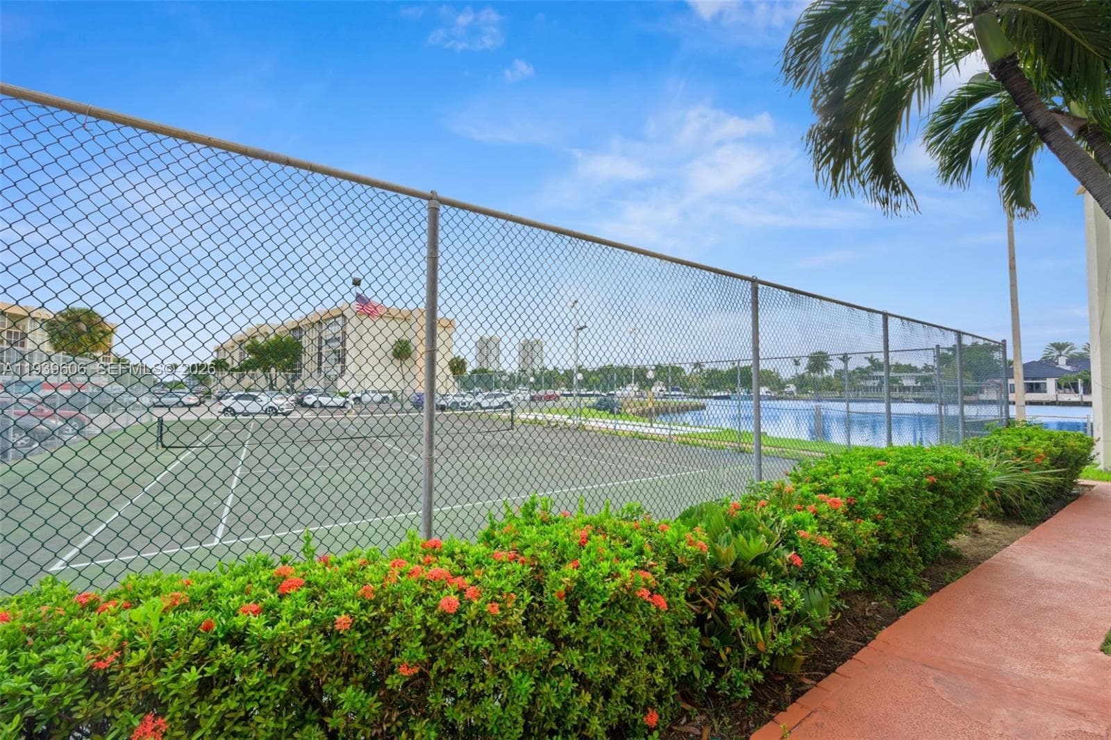 DESOTO PARK CONDO · #220 in Hallandale Beach - Photo 21
