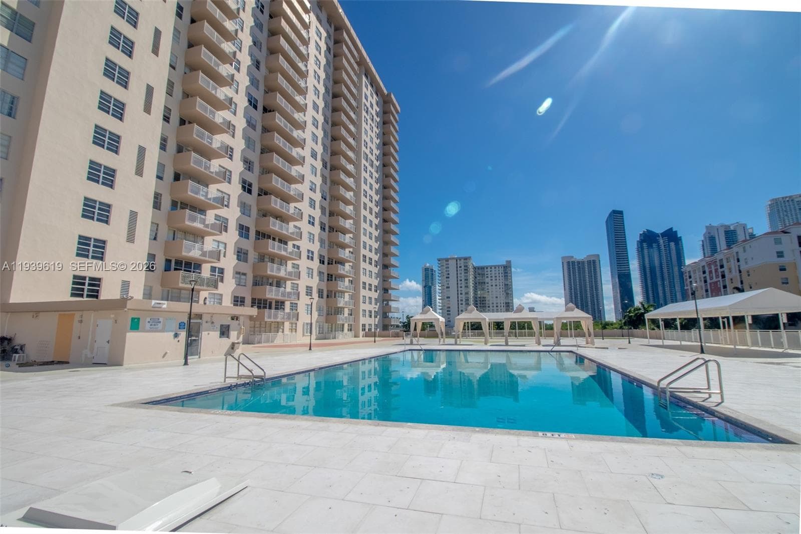 WINSTON TOWERS 100 CONDO · #1702 in Sunny Isles Beach - Photo 20