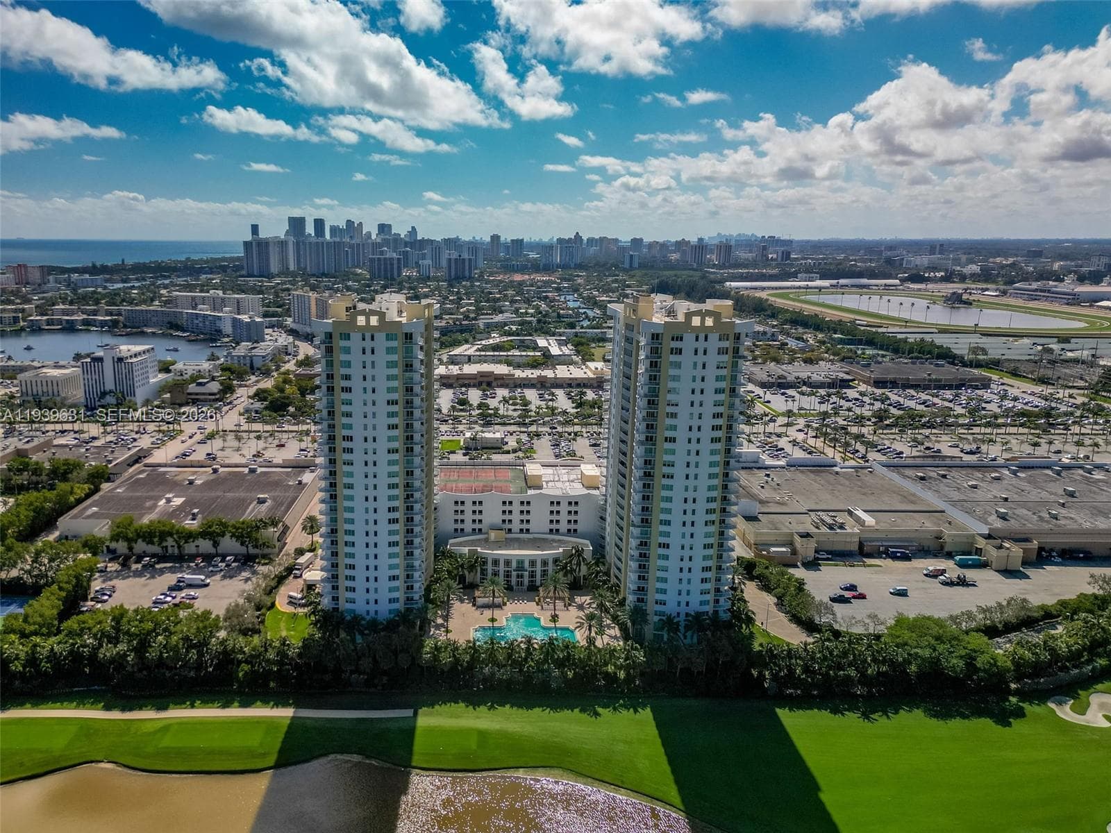 DUO · #2105E in Hallandale Beach - Photo 27