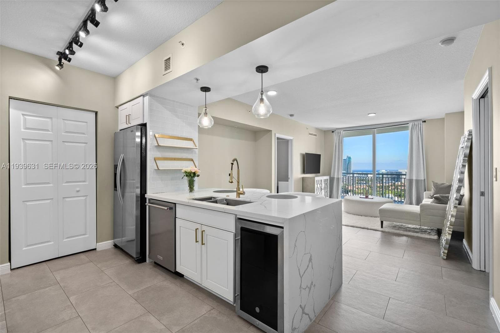 DUO · #2105E in Hallandale Beach - Photo 7