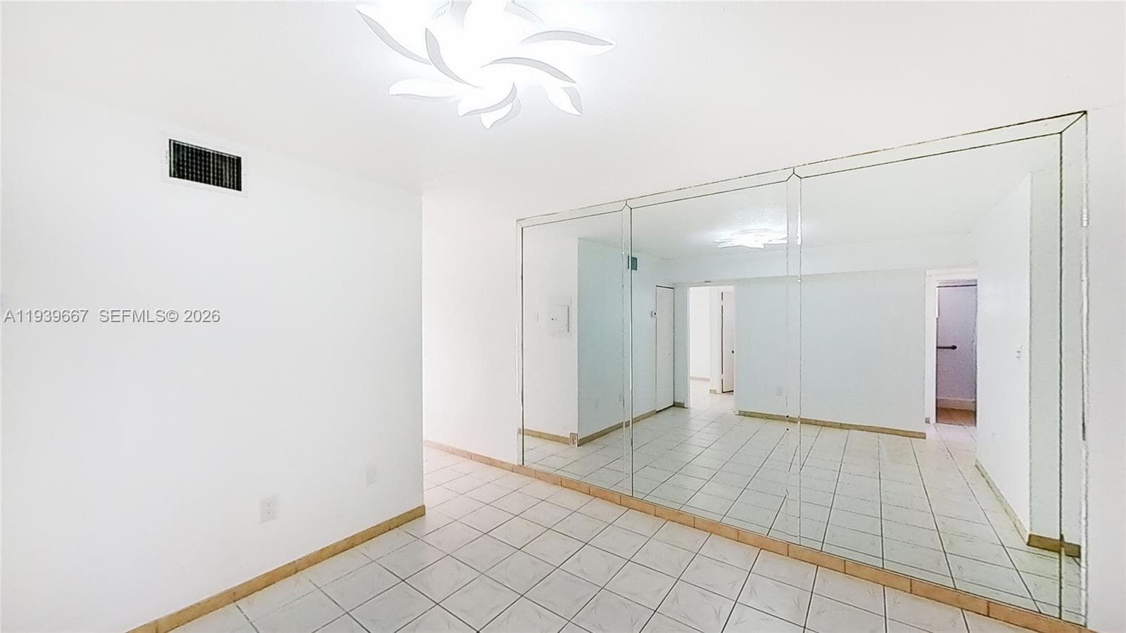 PRESIDENTIAL CORNERS COND · #313E in Miami - Photo 6