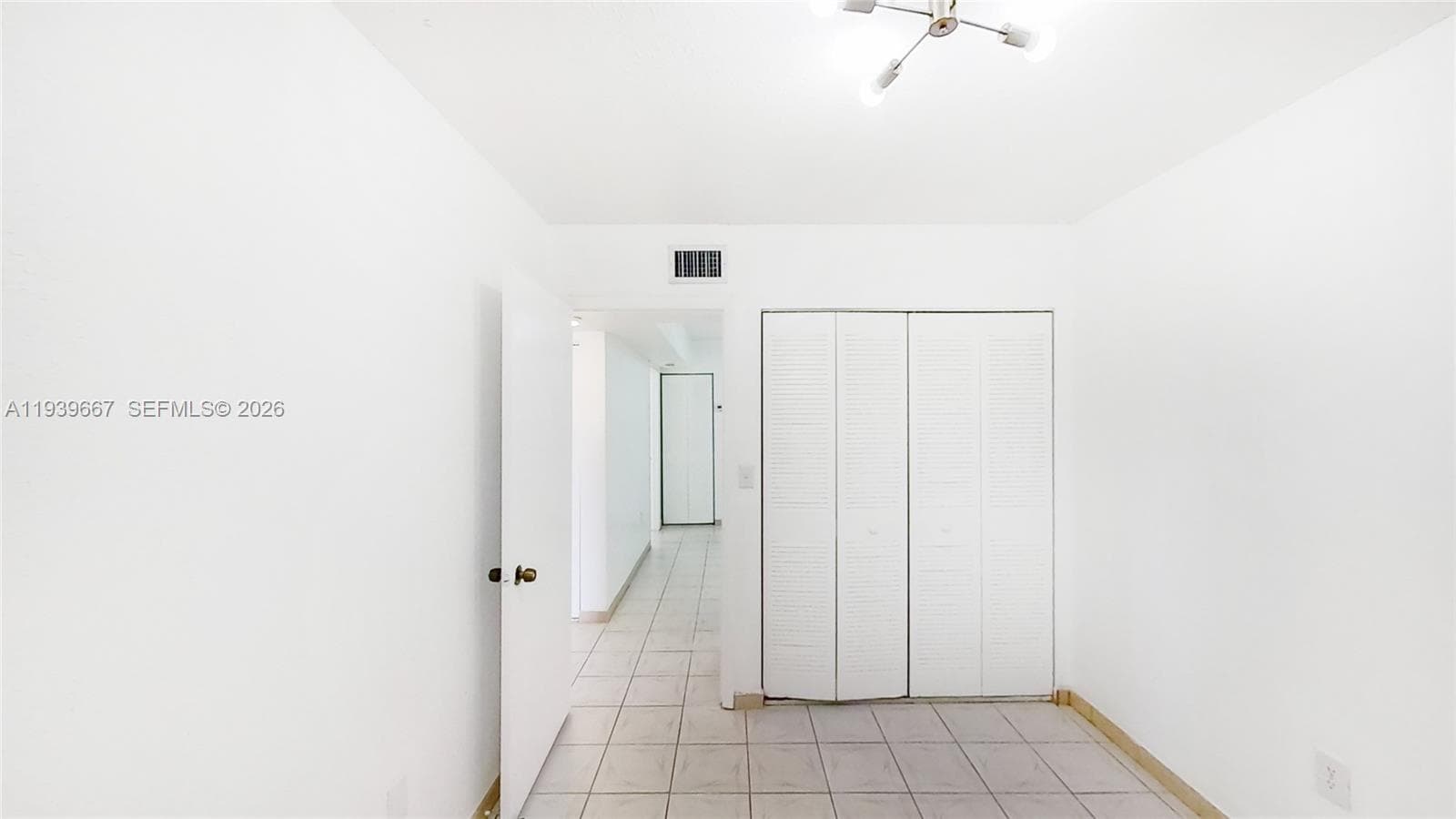 PRESIDENTIAL CORNERS COND · #313E in Miami - Photo 8