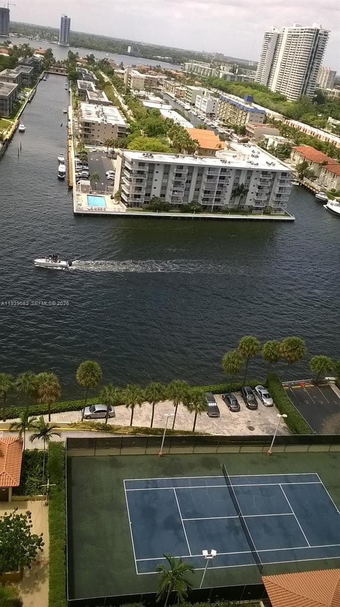 WINSTON TOWERS 700 CONDO · #2007 in Sunny Isles Beach - Photo 4