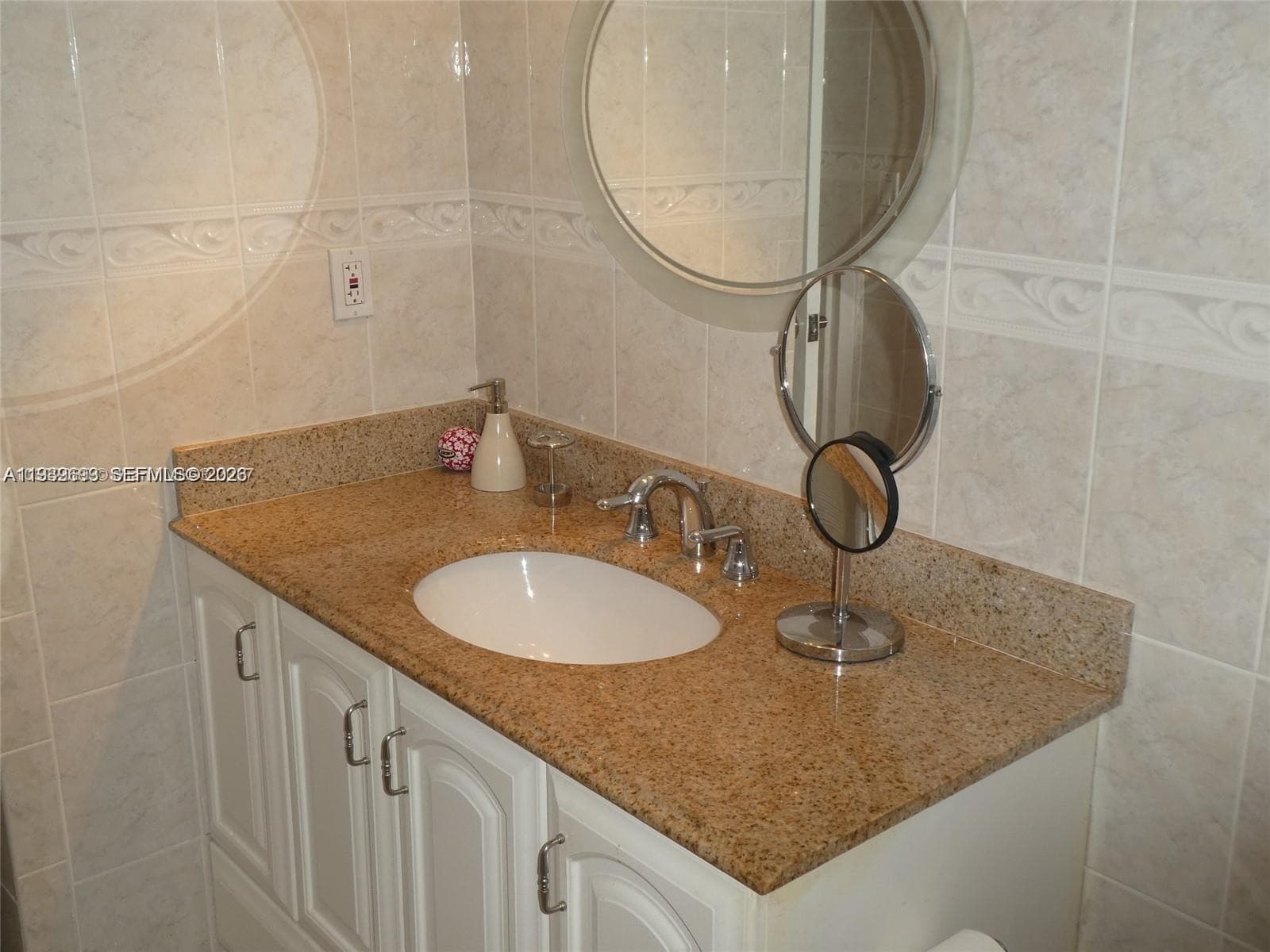OCEANVIEW PARK CONDO · #1018 in Hallandale Beach - Photo 13