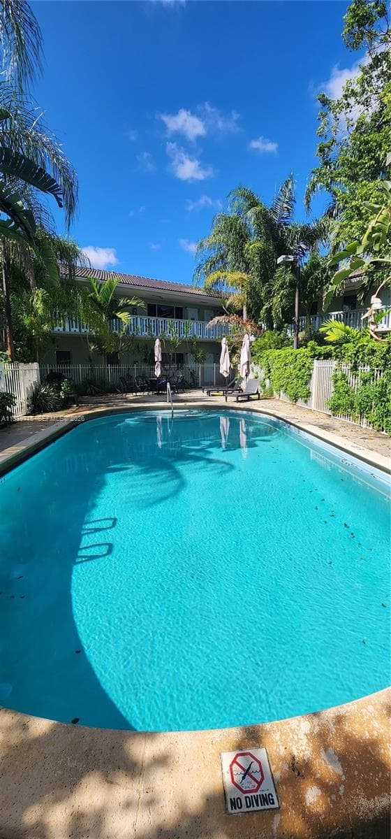 Cascades at Holly Heights · #17 in Fort Lauderdale - Photo 7