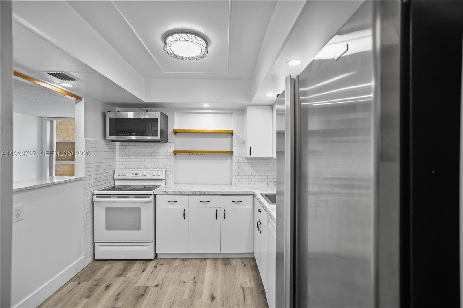 DESOTO PARK NORTH CONDO · #107 in Hallandale Beach - Photo 12