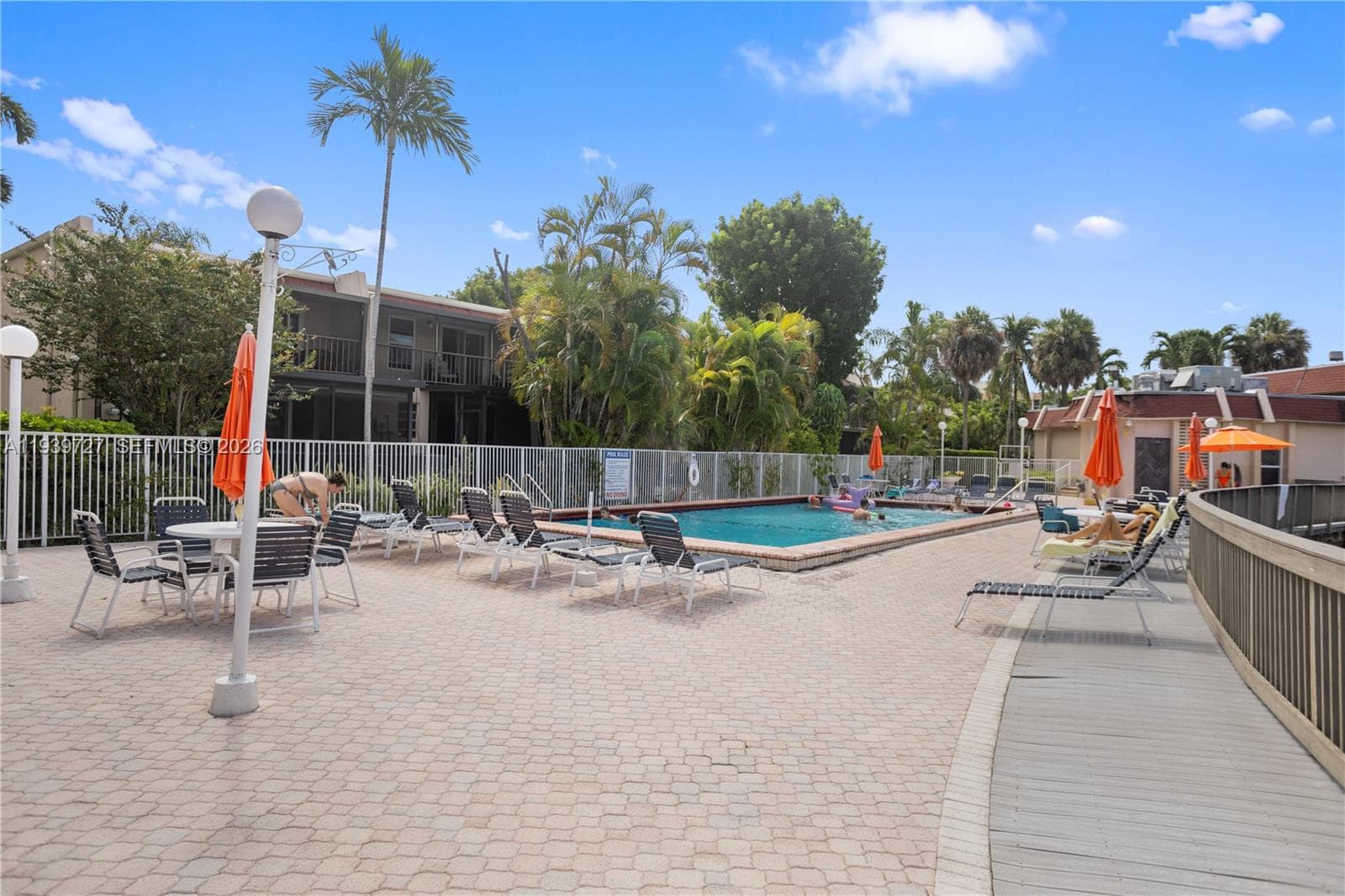 DESOTO PARK NORTH CONDO · #107 in Hallandale Beach - Photo 34