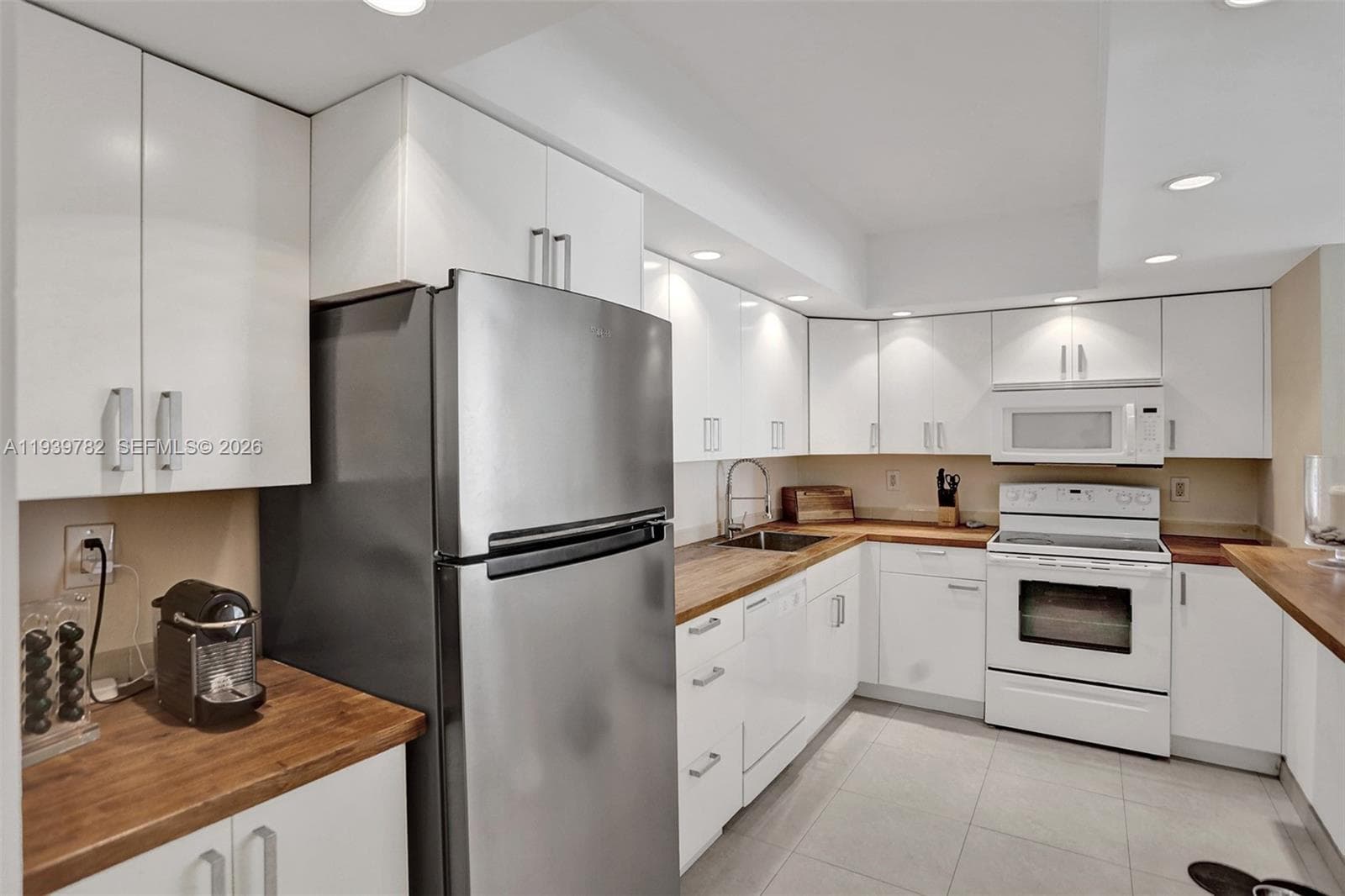 OCEANVIEW BUILDING A COND · #302 in Sunny Isles Beach - Photo 4