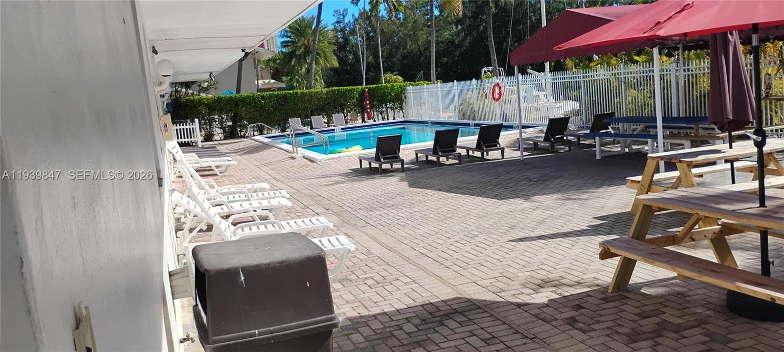 Eastern Shores White Hous · #607 in North Miami Beach - Photo 16