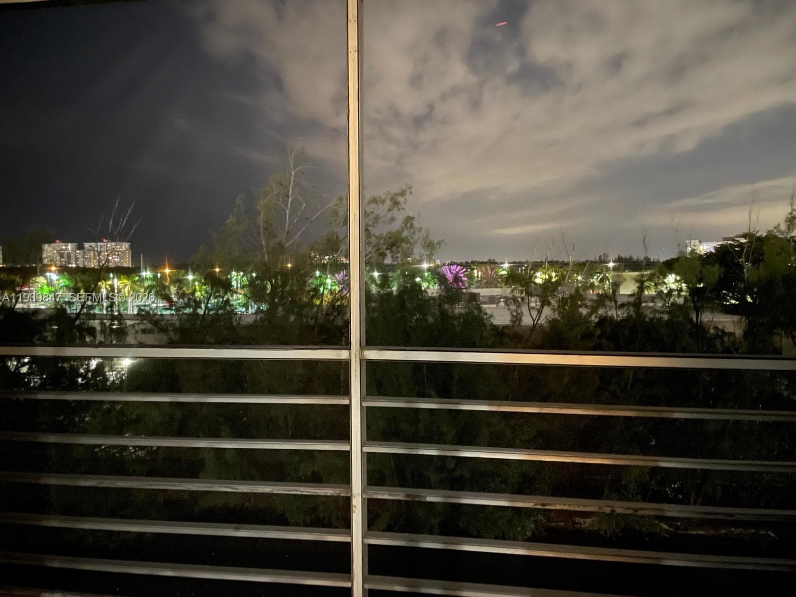 Eastern Shores White Hous · #607 in North Miami Beach - Photo 4
