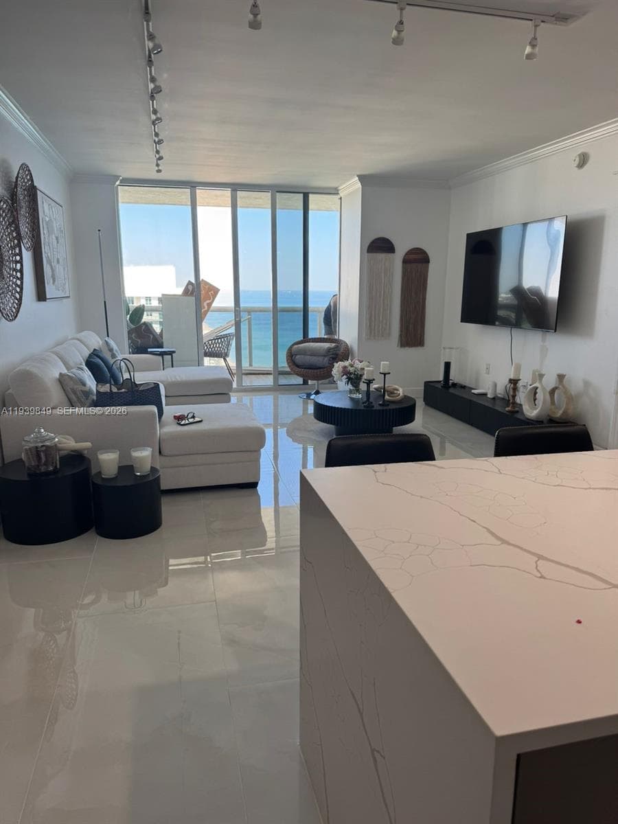 BEACH CLUB TWO CONDO · #4910 in Hallandale Beach - Photo 10
