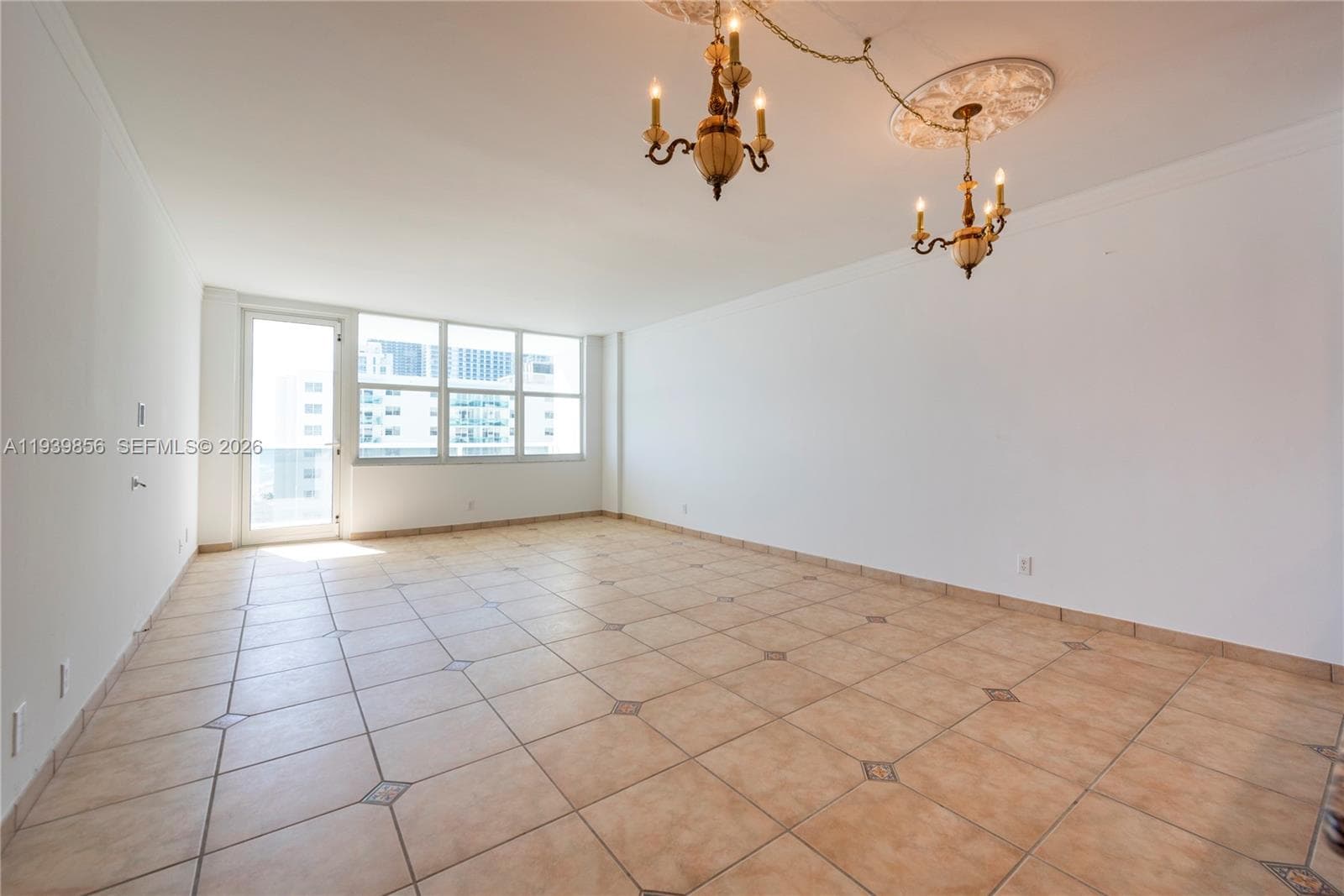 Sea Air Tower Condo · #1406 in Hollywood - Photo 12