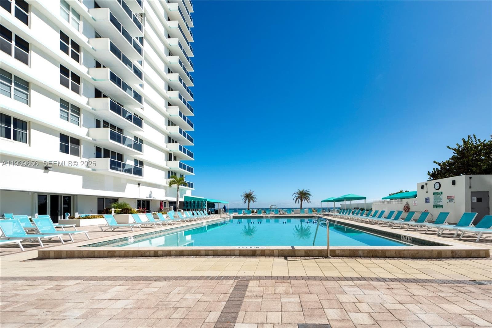 Sea Air Tower Condo · #1406 in Hollywood - Photo 22