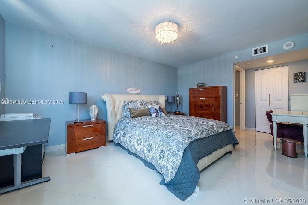 WEST BAY PLAZA CONDO · #1203 in Miami Beach - Photo 10