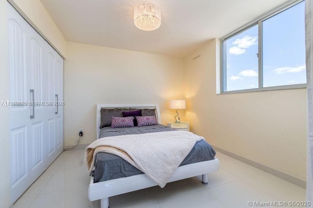 WEST BAY PLAZA CONDO · #1203 in Miami Beach - Photo 14