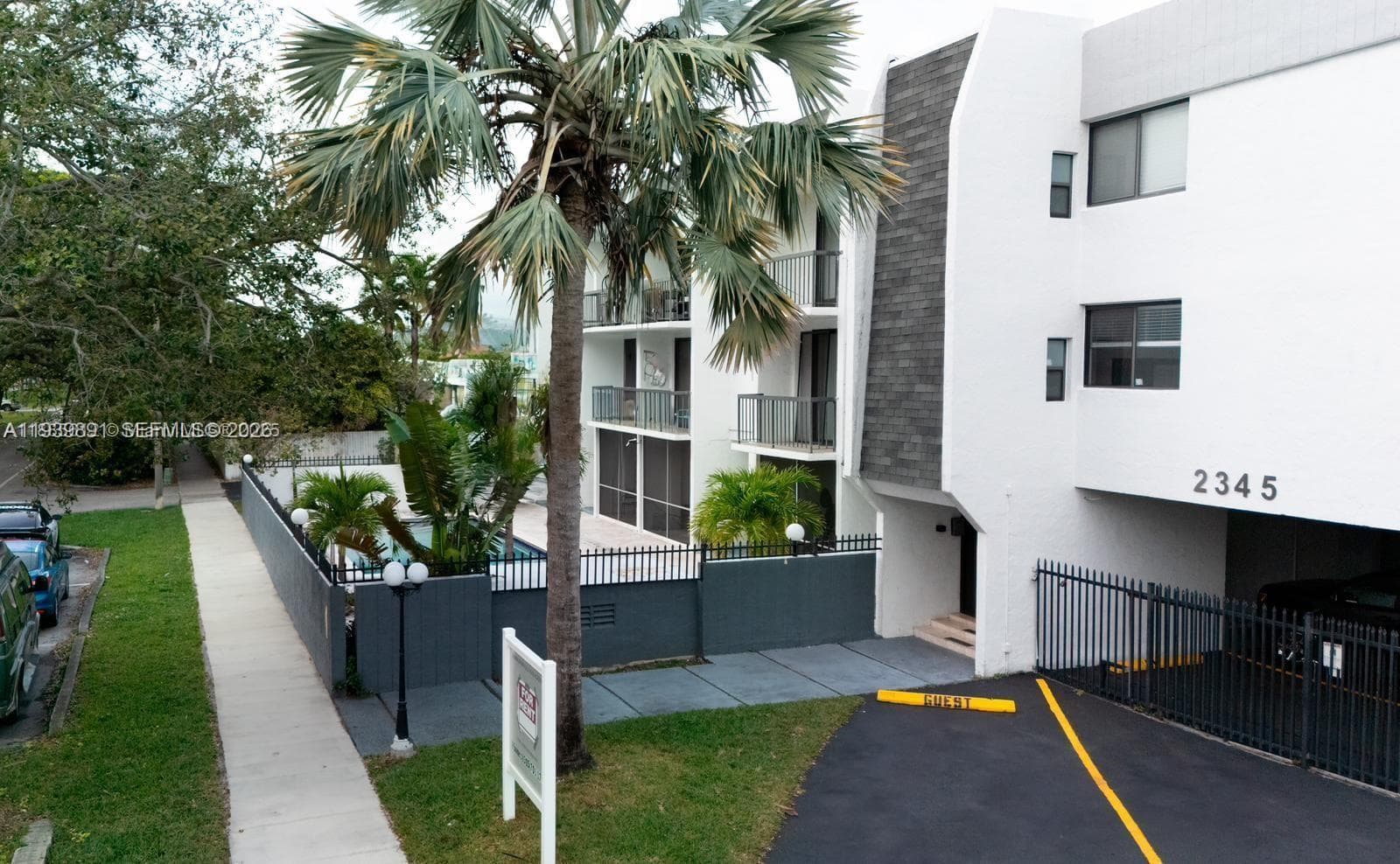 REM FOSTER & SANCHEZ TRAC · #206 in North Miami - Photo 5