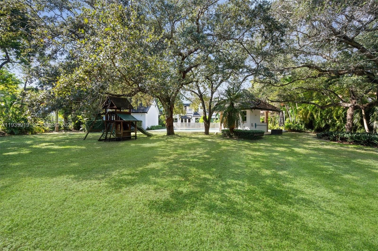 10001 SW 60th Ct photo 29