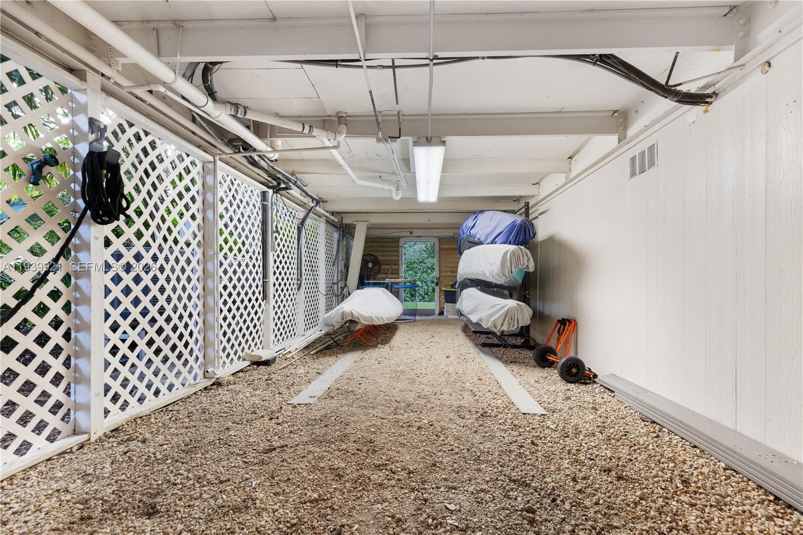 150 Rushton Ln photo 36