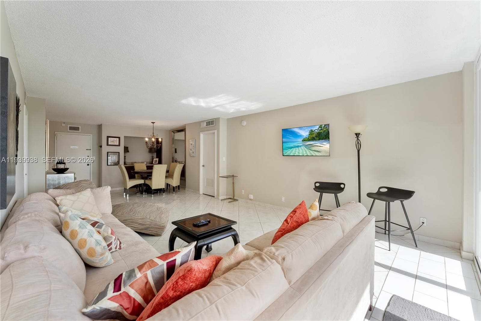 PARKER TOWER CONDO · #212 in Hallandale Beach - Photo 6