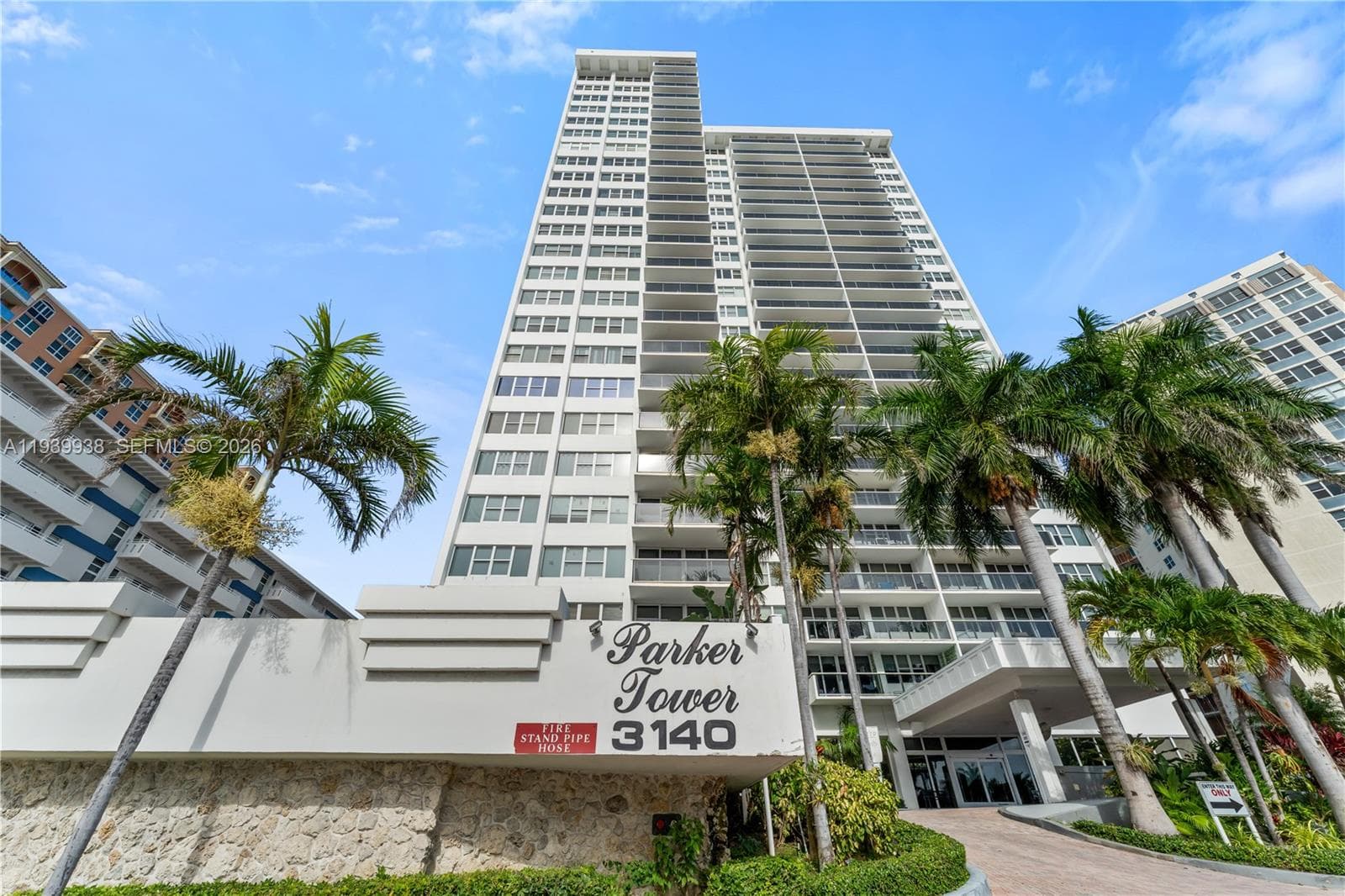 PARKER TOWER CONDO · #212 in Hallandale Beach - Photo 1