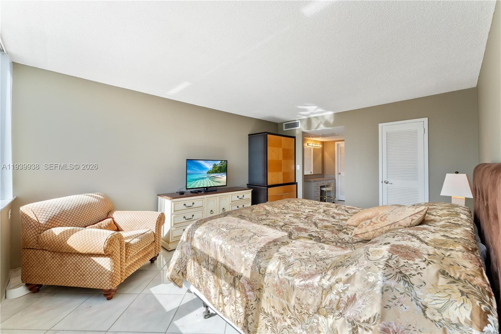 PARKER TOWER CONDO · #212 in Hallandale Beach - Photo 11