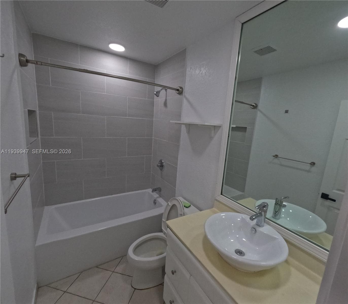 CASCADE AT HOLLY HEIGHTS · #15 in Fort Lauderdale - Photo 17