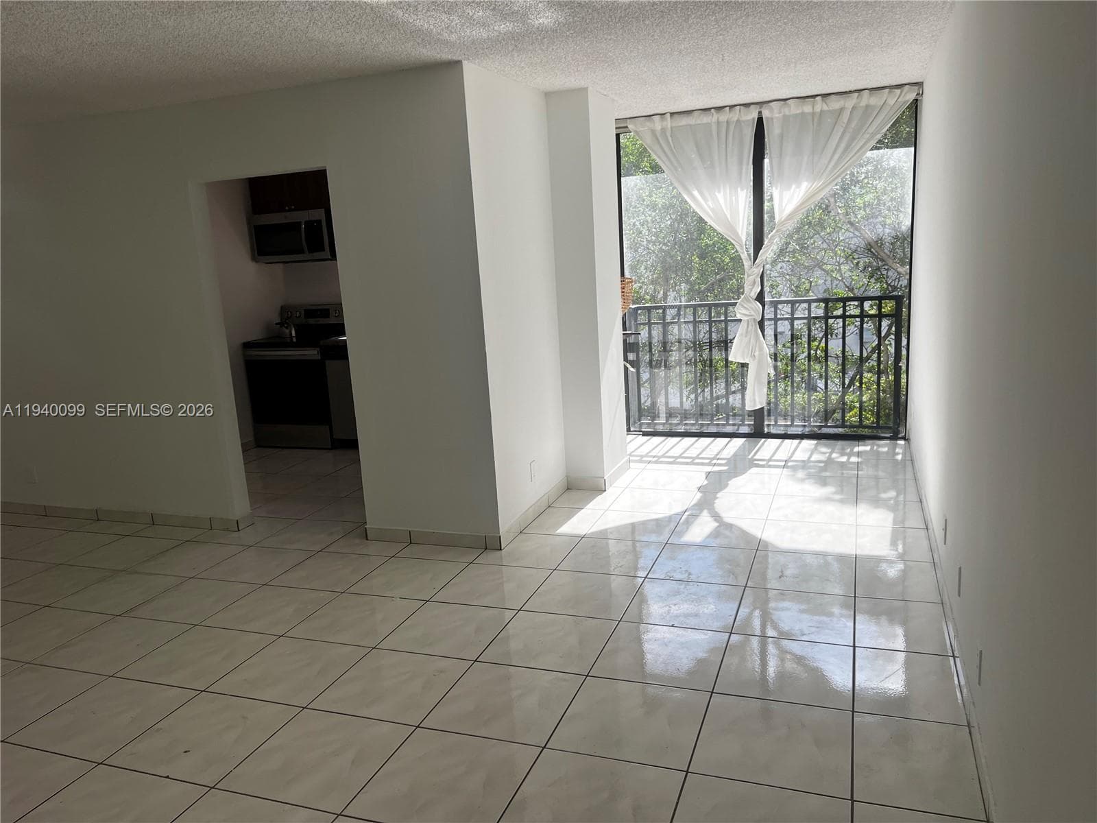 PLAZA OF AMERICAS CONDO P · #421 in Sunny Isles Beach - Photo 6