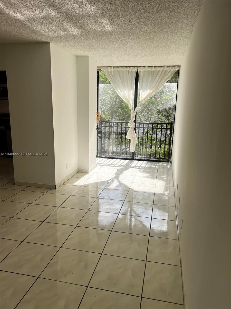PLAZA OF AMERICAS CONDO P · #421 in Sunny Isles Beach - Photo 7