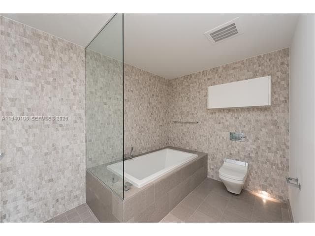 Master Bath Tub