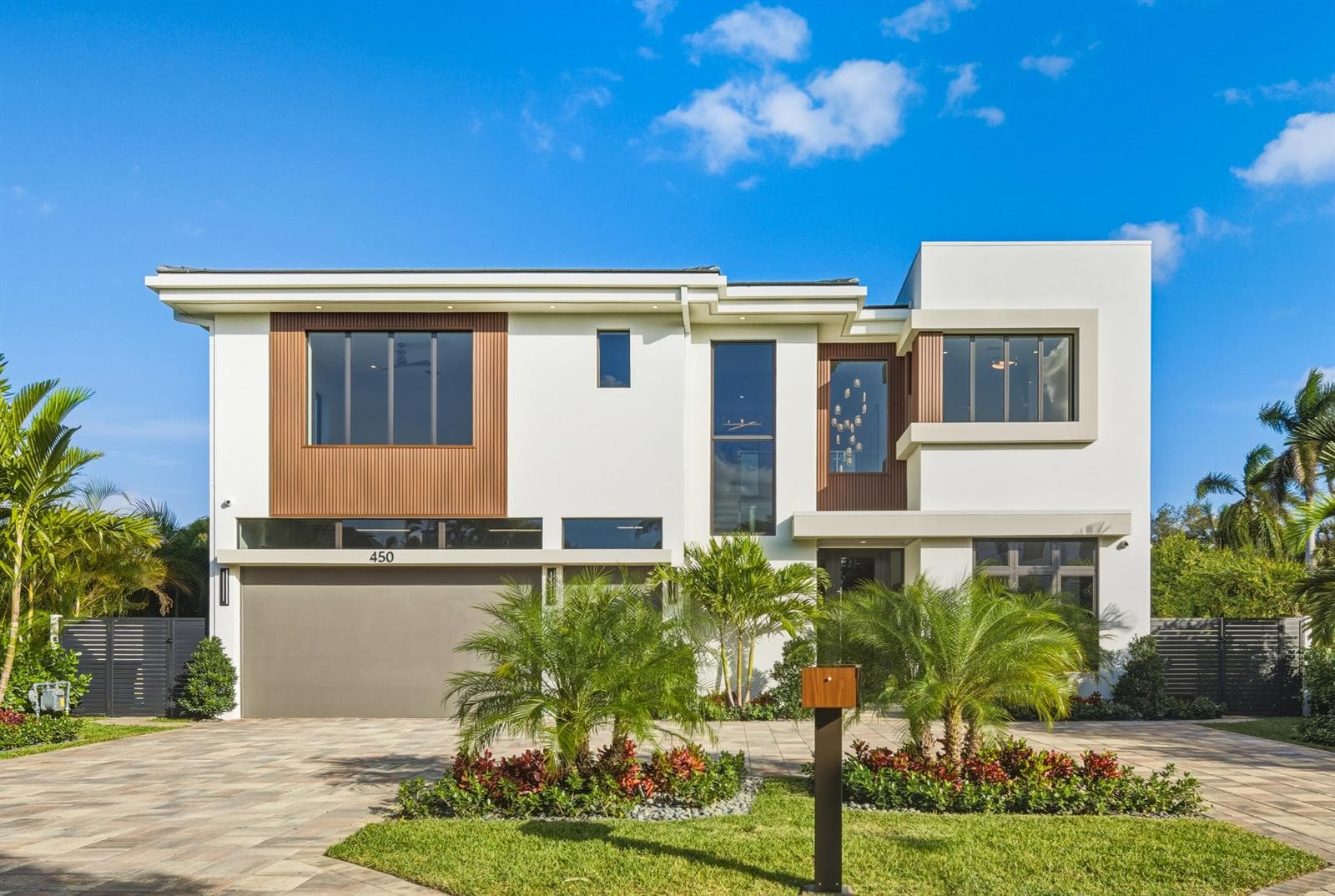 450 NE Spanish Ct Boca Raton FL-15