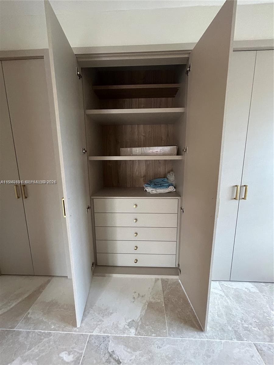 1060 92nd Apt 7 · #Apt 7 in Bay Harbor Islands - Photo 6