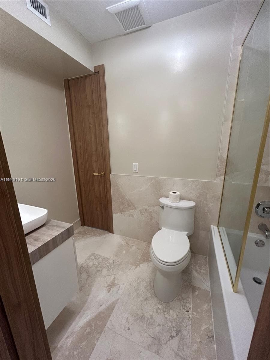 1060 92nd Apt 7 · #Apt 7 in Bay Harbor Islands - Photo 12