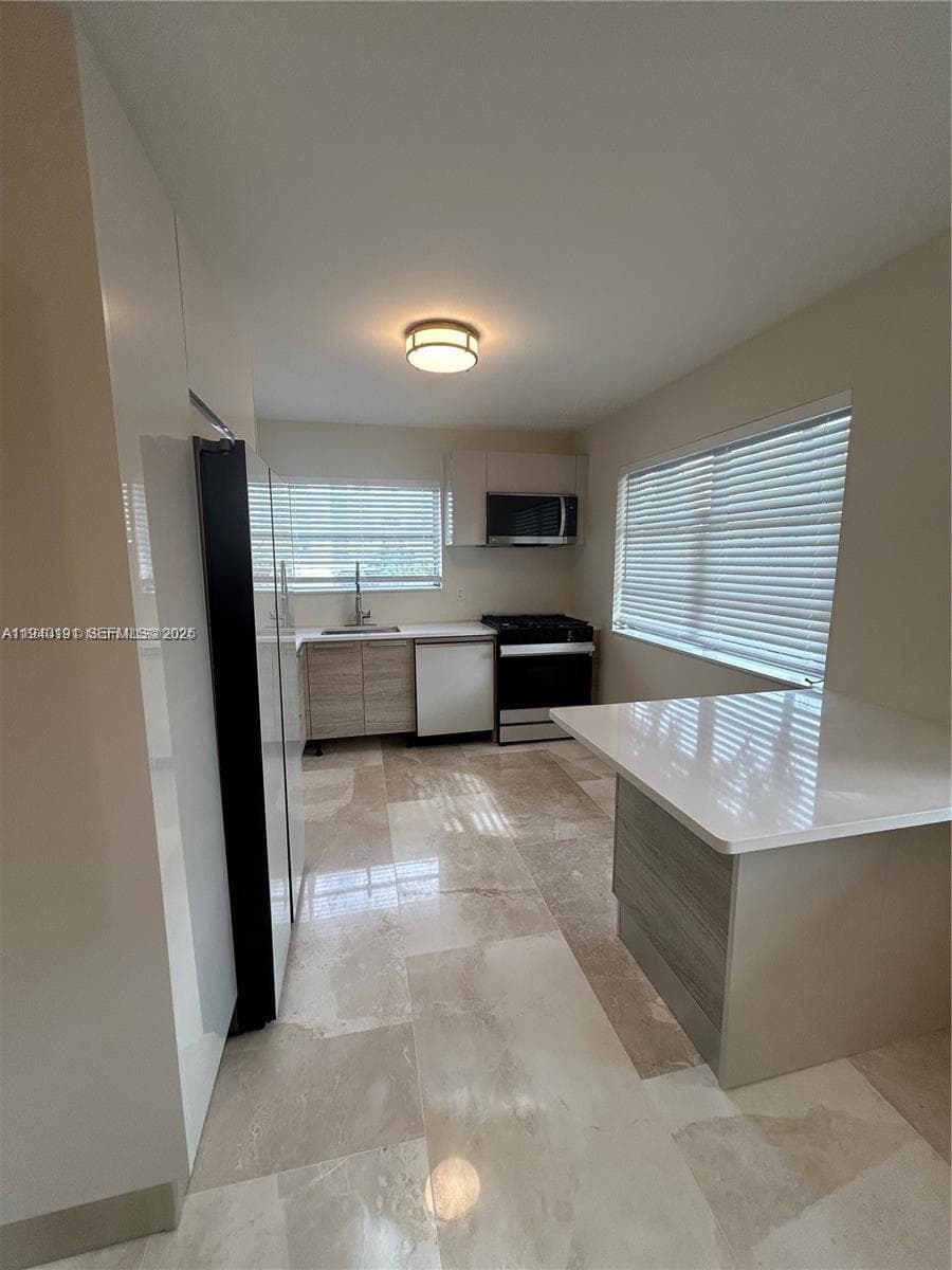 1060 92nd Apt 7 · #Apt 7 in Bay Harbor Islands - Photo 14