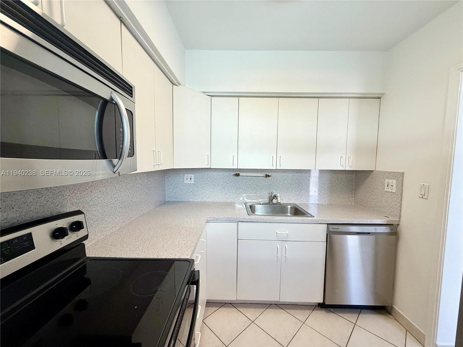 BROWNSTONE CO-OP APTS INC · #107 in Bal Harbour - Photo 6