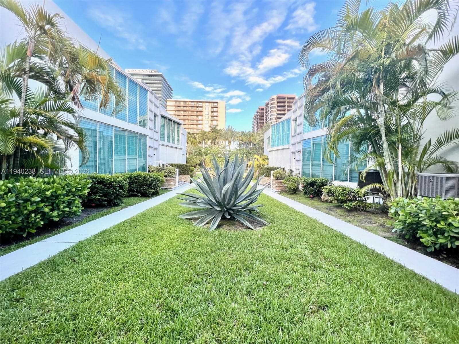 BROWNSTONE CO-OP APTS INC · #107 in Bal Harbour - Photo 5