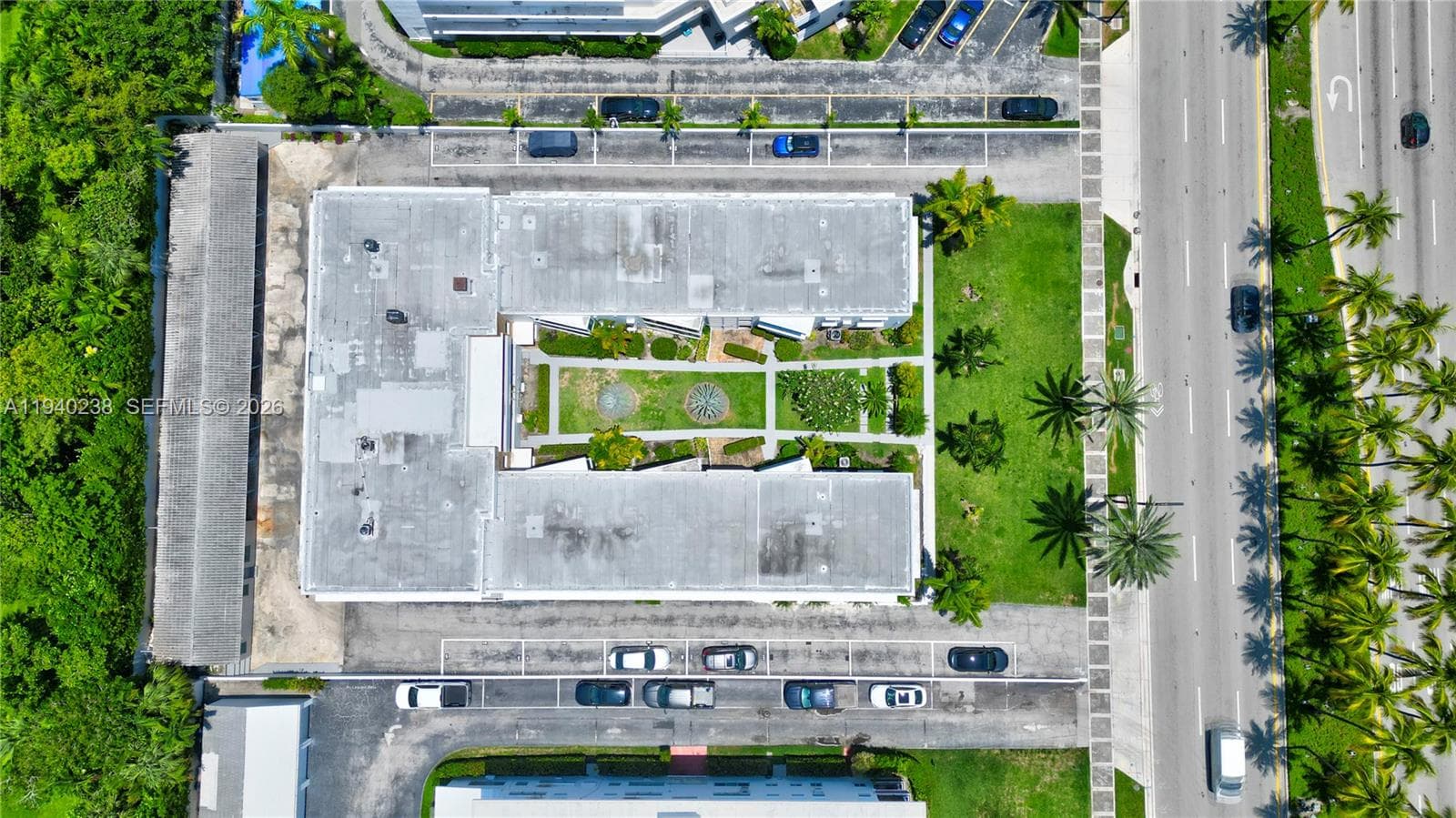 BROWNSTONE CO-OP APTS INC · #107 in Bal Harbour - Photo 33