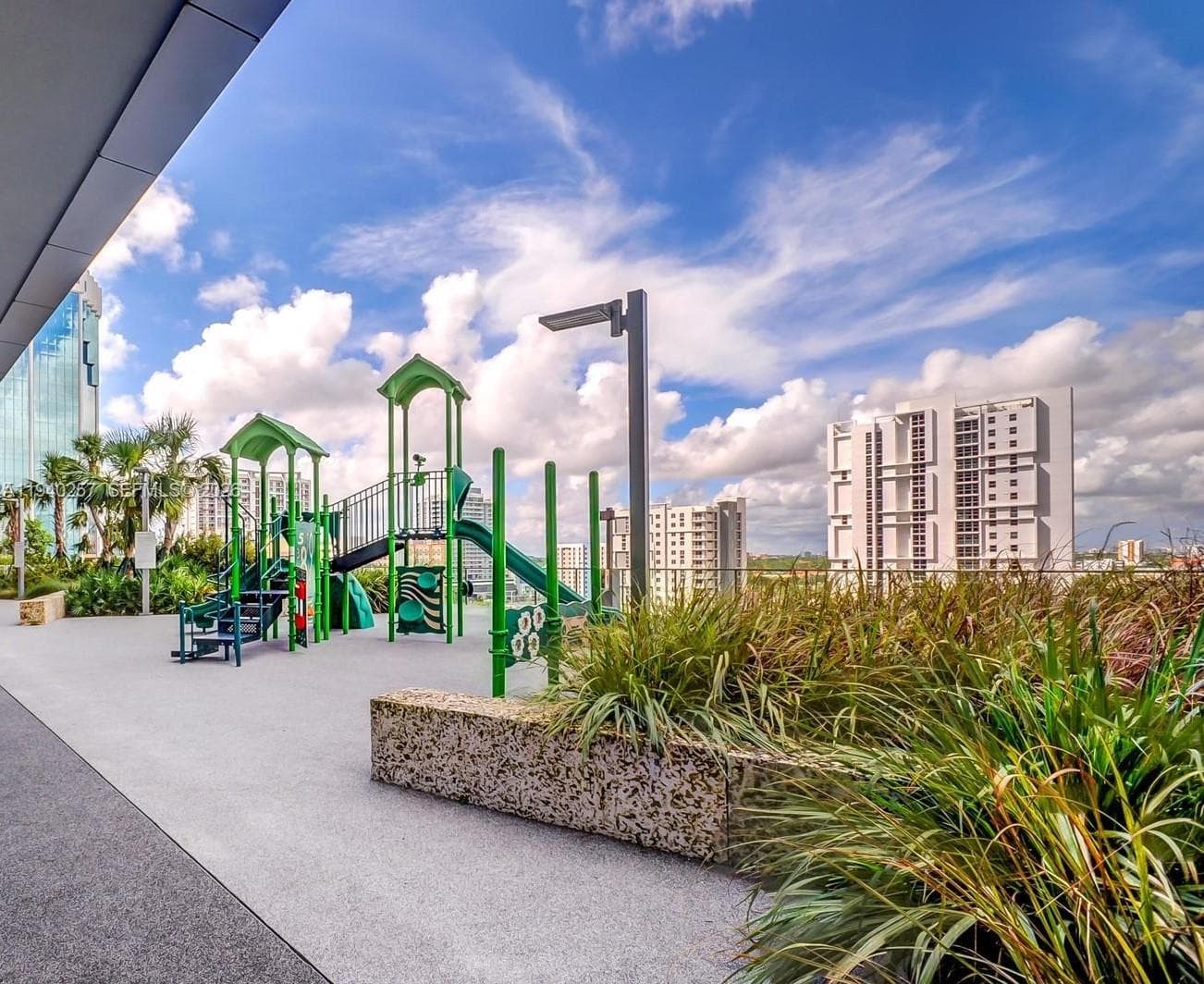 Reach Brickell City Centre · #2410 in Miami - Photo 20