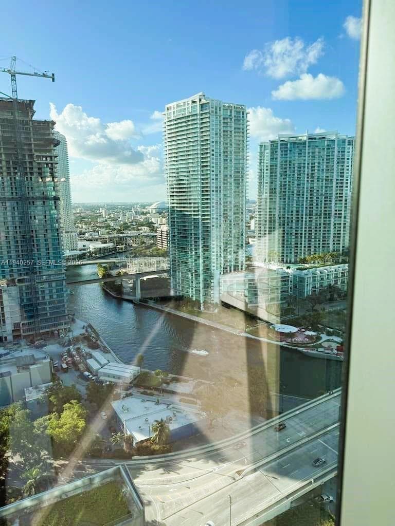 Reach Brickell City Centre · #2410 in Miami - Photo 14