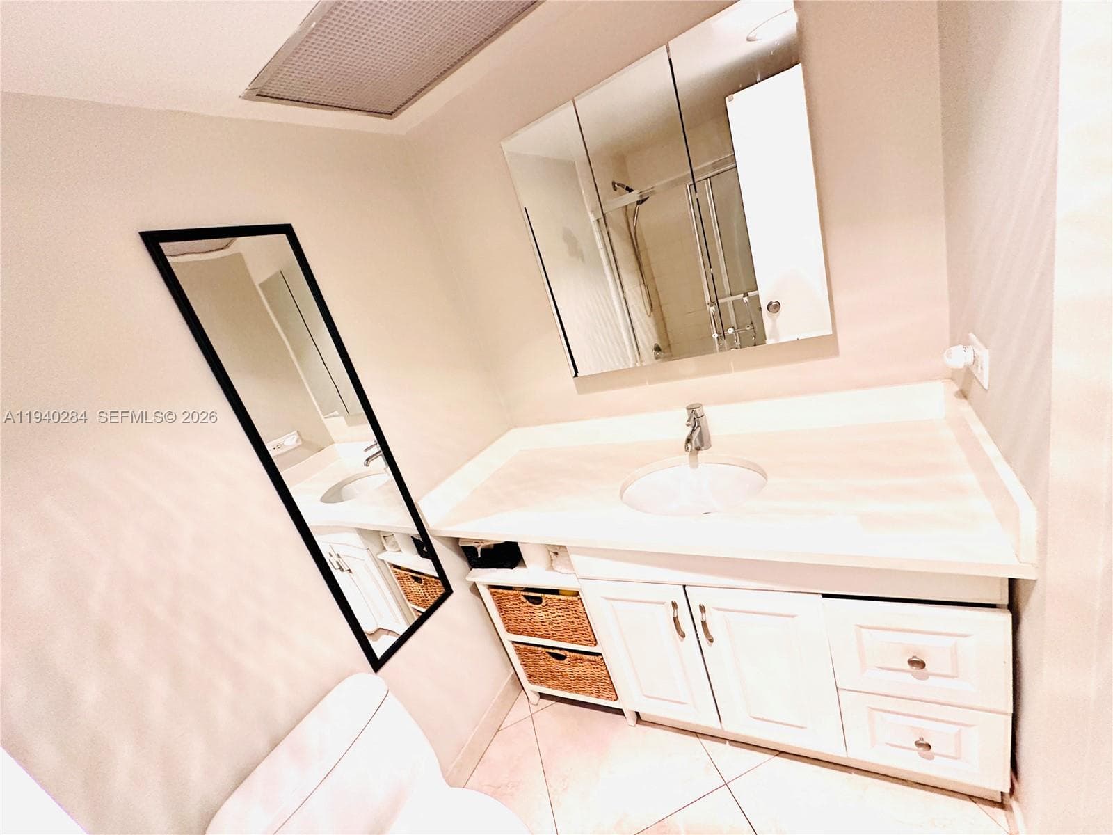 WINSTON TOWERS · #1510 in Sunny Isles Beach - Photo 20
