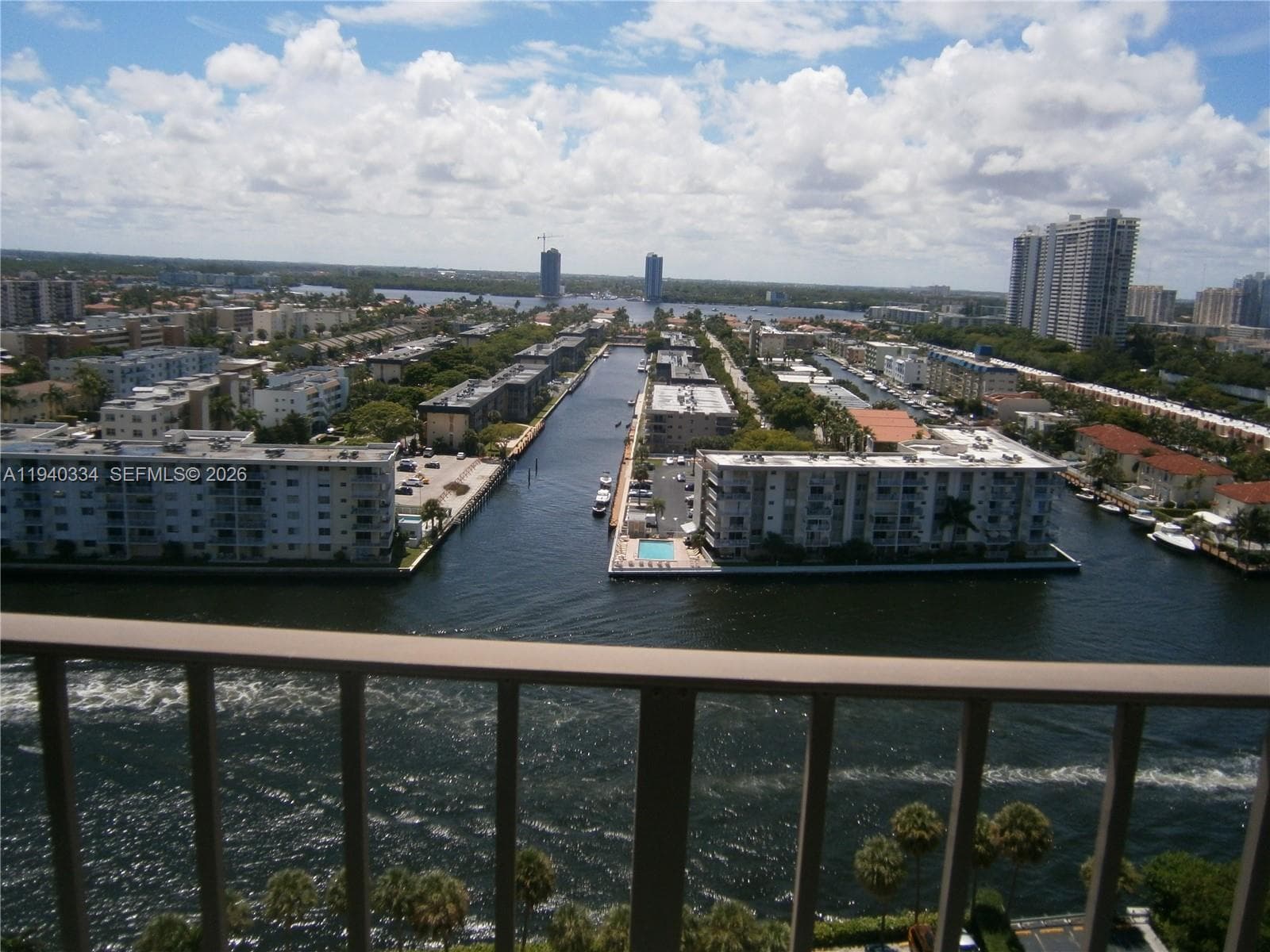 WINSTON TOWERS 700 CONDO · #1908 in Sunny Isles Beach - Photo 17