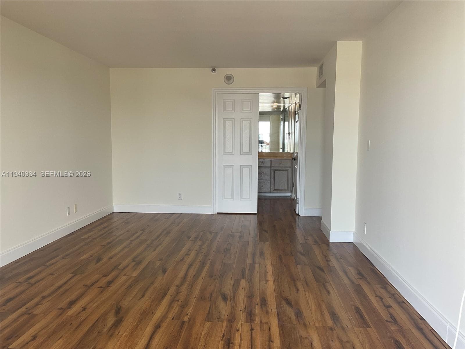 WINSTON TOWERS 700 CONDO · #1908 in Sunny Isles Beach - Photo 8