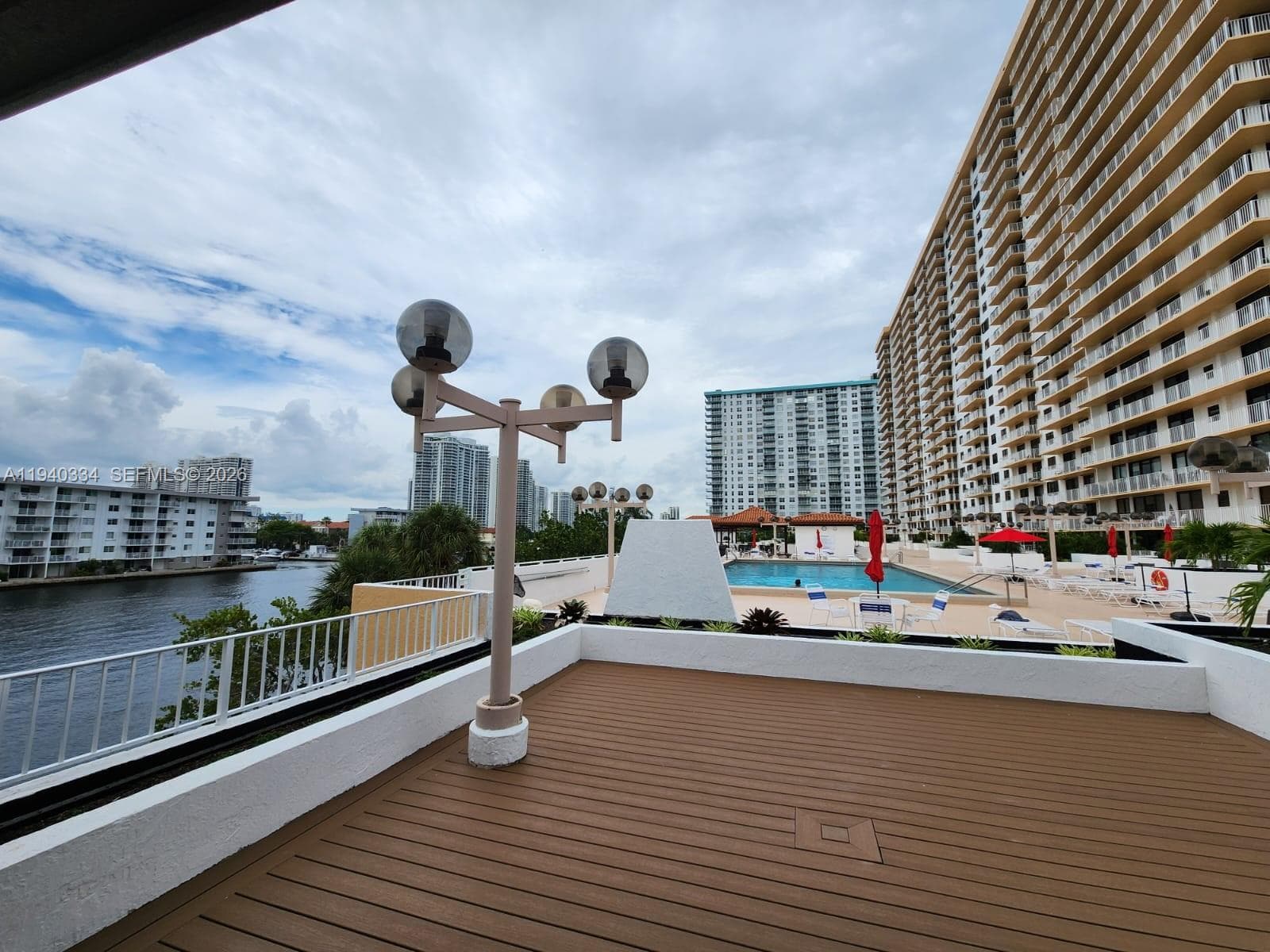 WINSTON TOWERS 700 CONDO · #1908 in Sunny Isles Beach - Photo 21