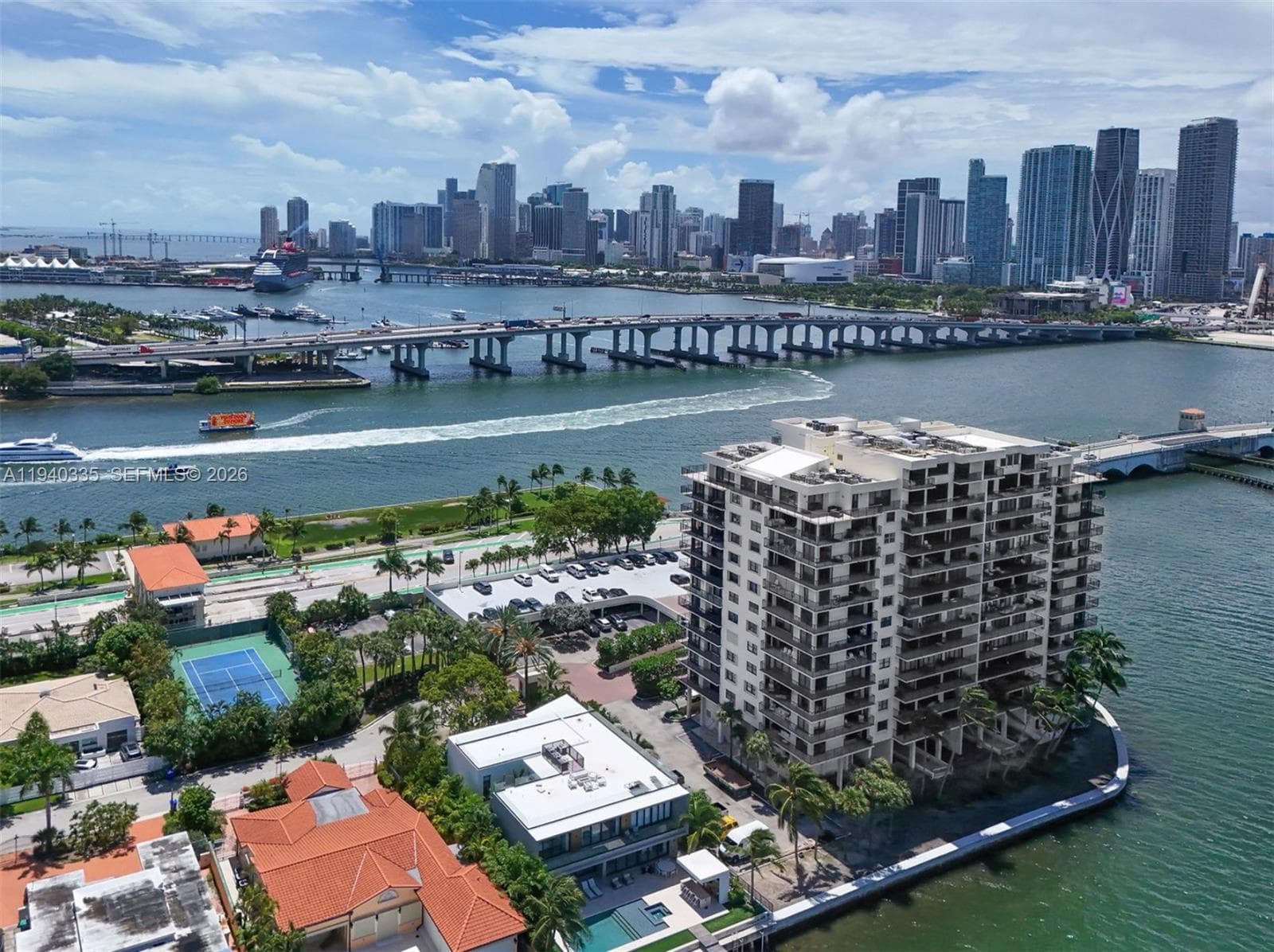 VENETIAN ISLE CONDO · #201 in Miami - Photo 13